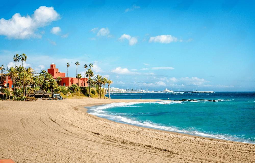 Mia's Benalbeach Apartamento *